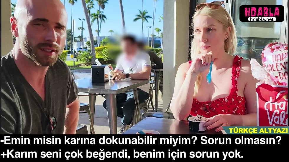 Anneme masaj yaparken gizlice oraya buraya dokunuşlar yapıyorum.