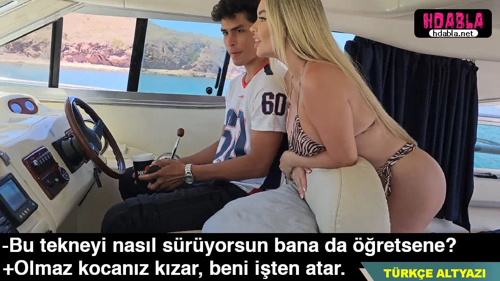 Annemin memelerine bakarak yorganın altında tombala oynadım.