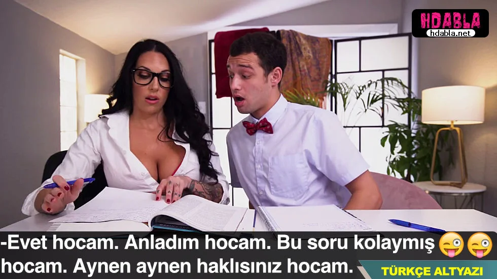 Babamdan ayrılan annenin yanına gittim ve aramızda fiziksel bir ilişki yaşadık.
