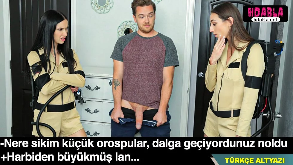 Olgun anne, büyük memeli oğluna yardım ediyordu.